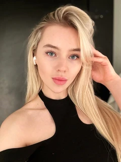 Adeline escort in Moscow
