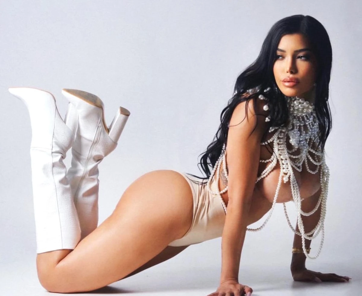 Adriana escort in Moscow