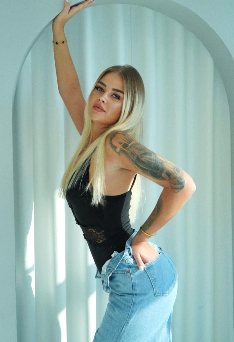 Afina escort in Moscow