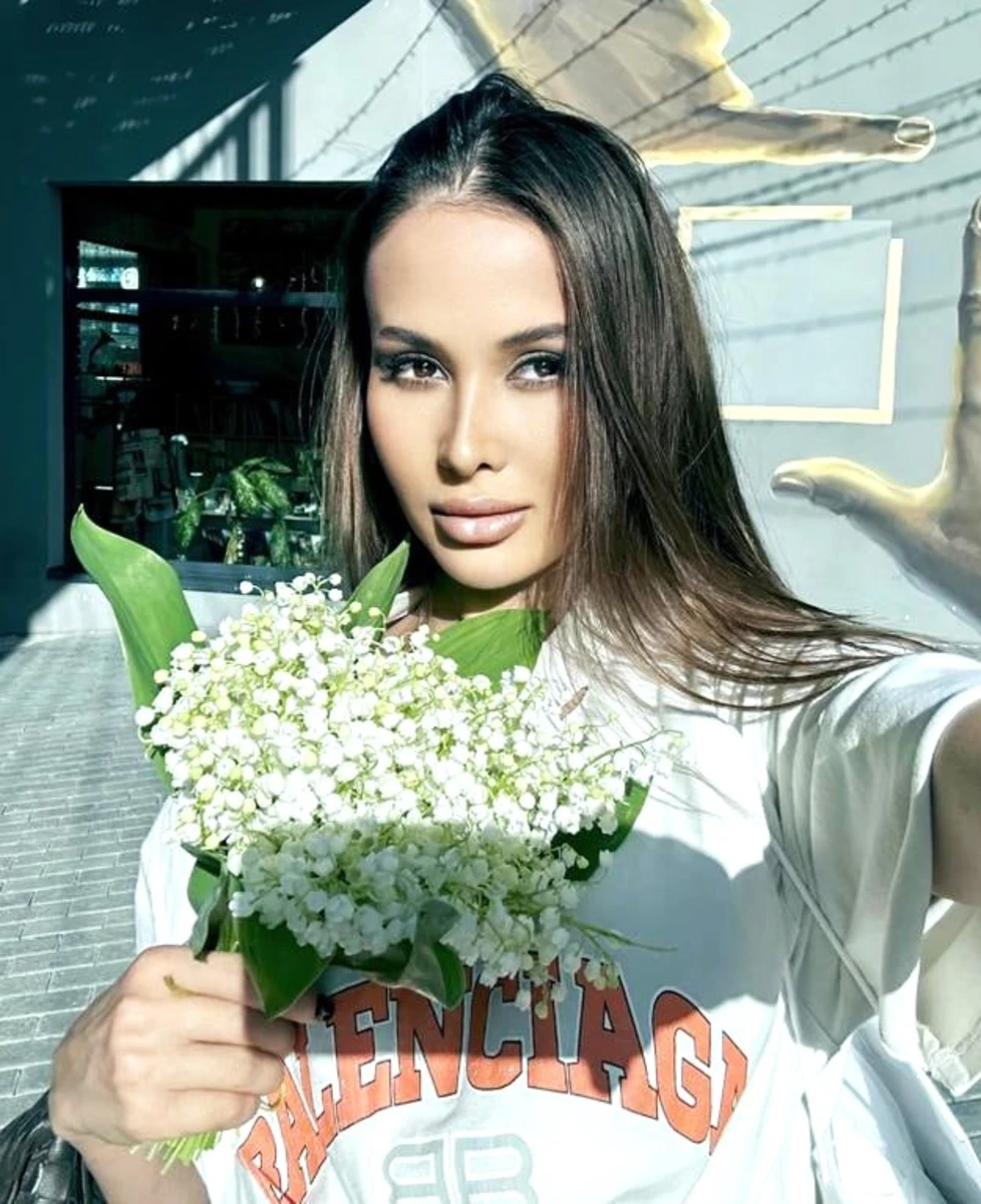 Aida escort in Moscow