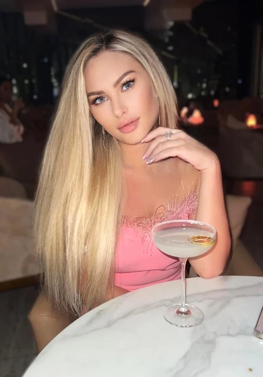 Aksena escort in Moscow