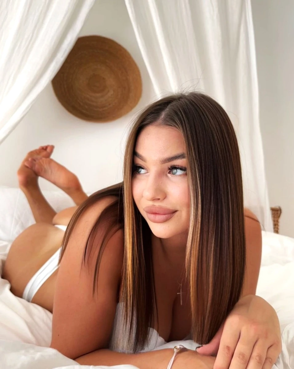 Aleksa escort in Moscow