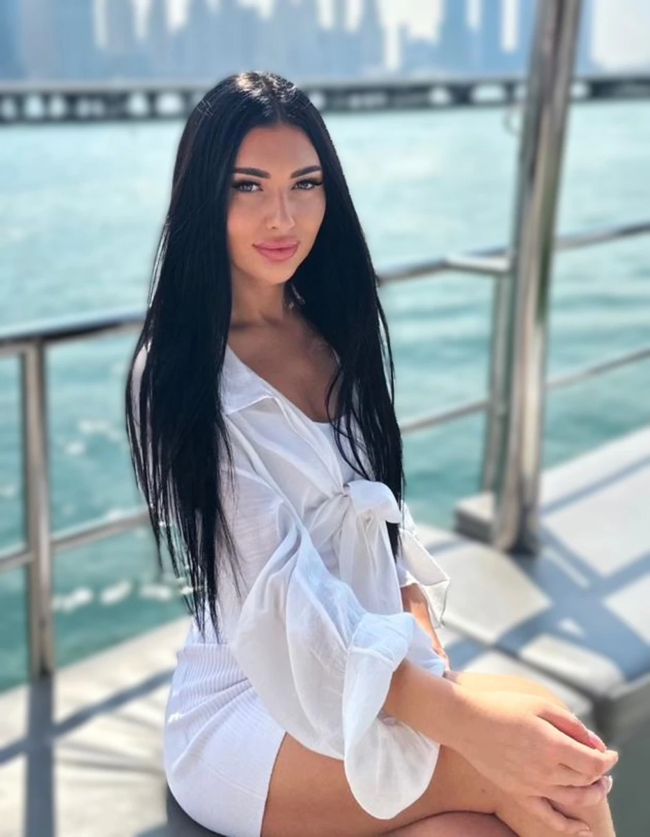 Alexandra escort in Moscow