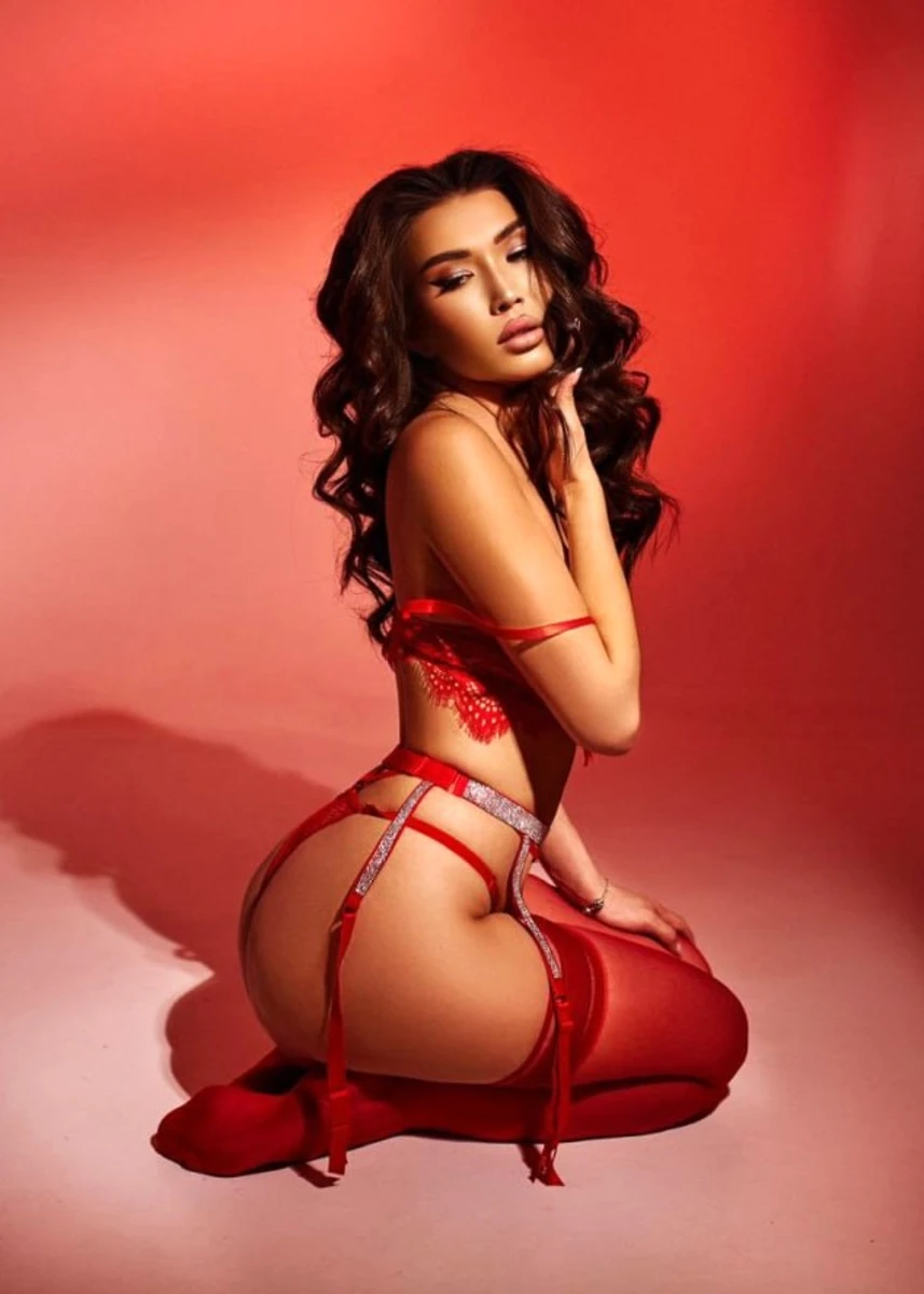 Alima escort in Moscow