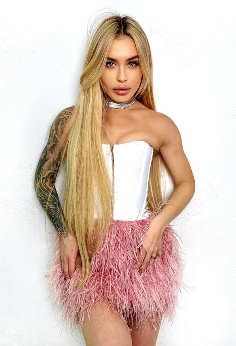 Alisa escort in Moscow