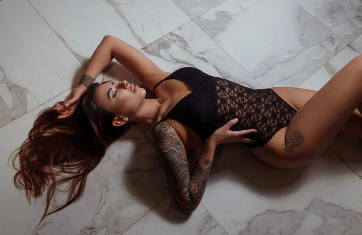 Alisha escort in Moscow