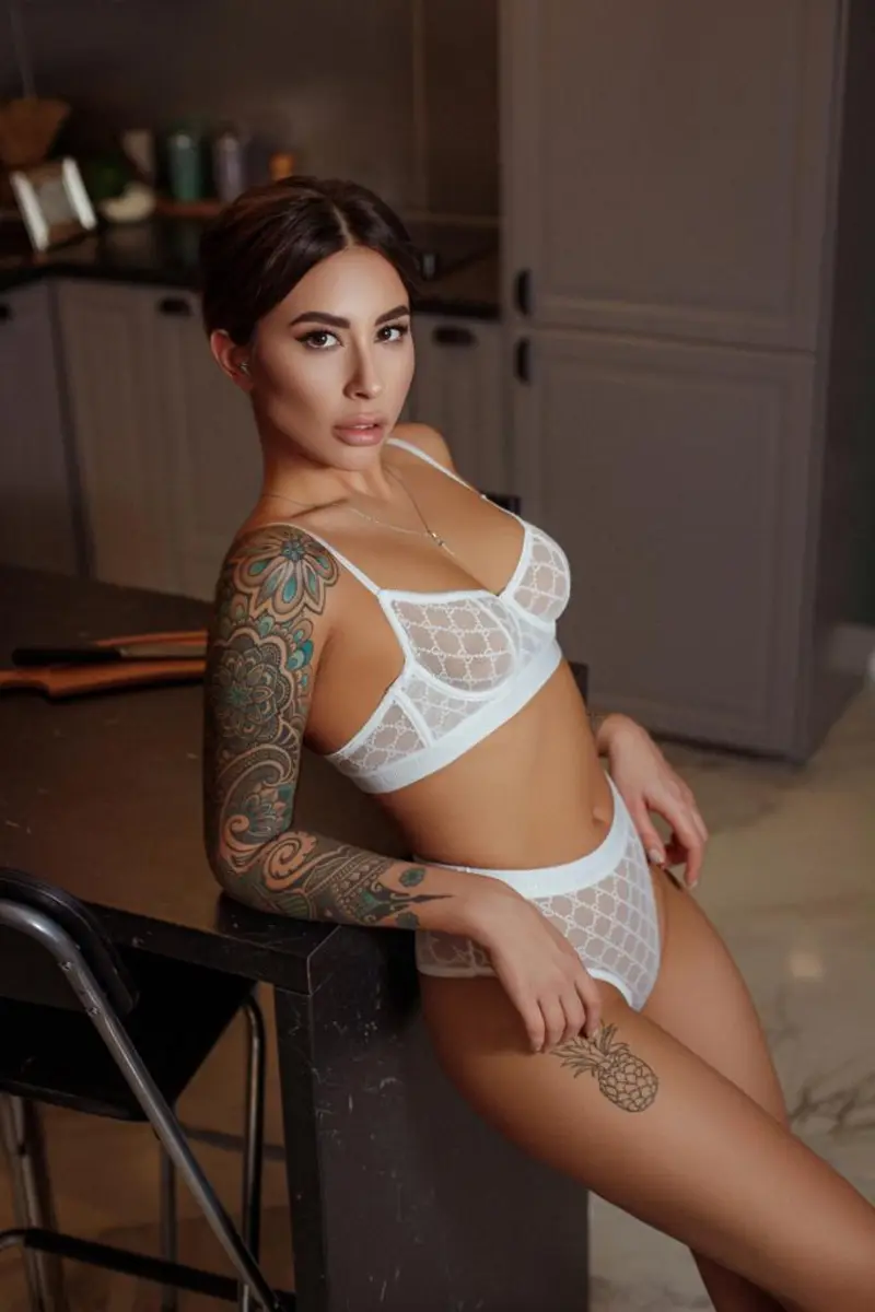 Alisha escort in Moscow