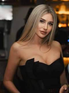 Amelia escort in Moscow