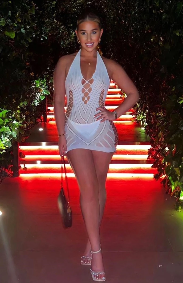 Anissa escort in Moscow