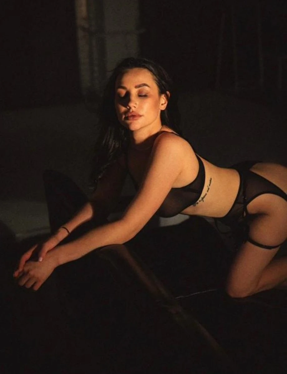 Anna escort in Moscow
