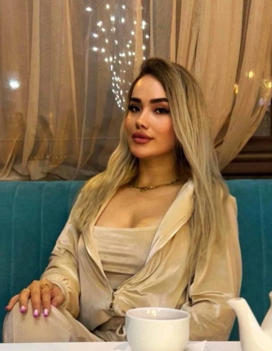 Caroline escort in Moscow