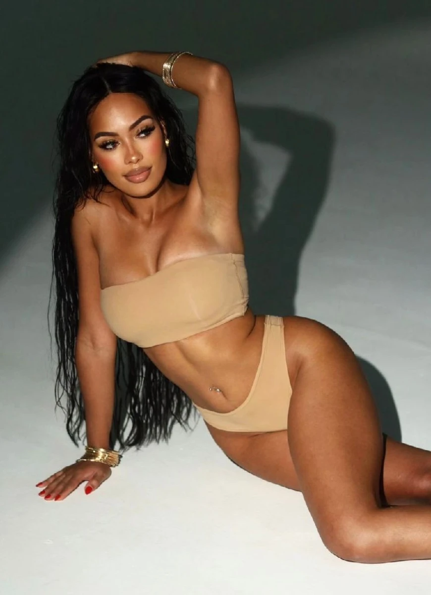 Cassie escort in Moscow