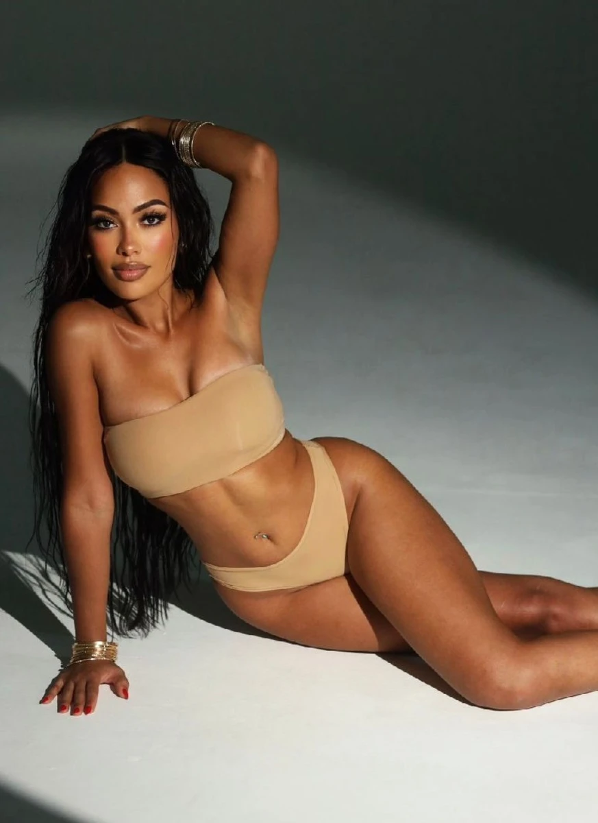 Cassie escort in Moscow