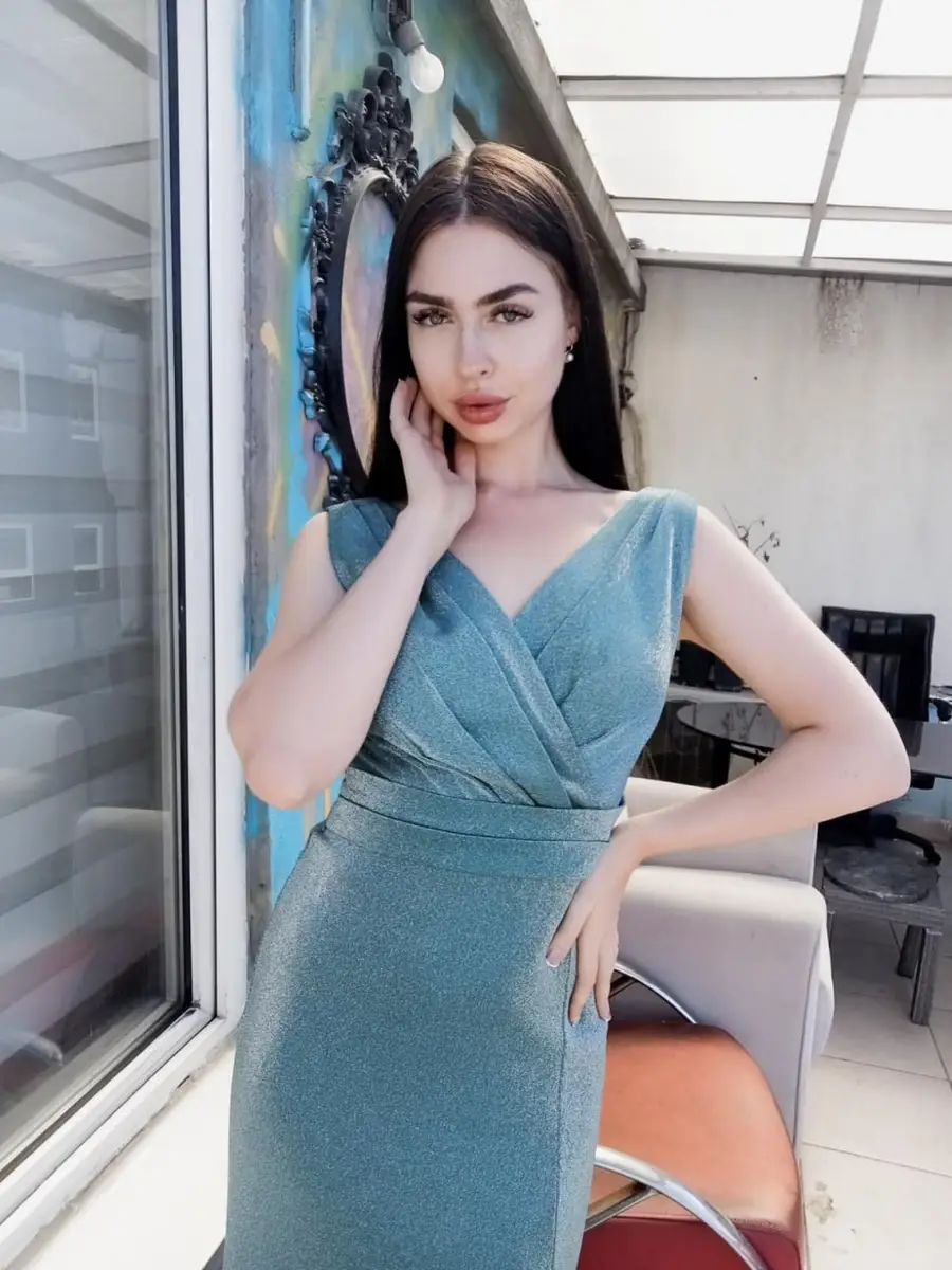 Clodia escort in Moscow