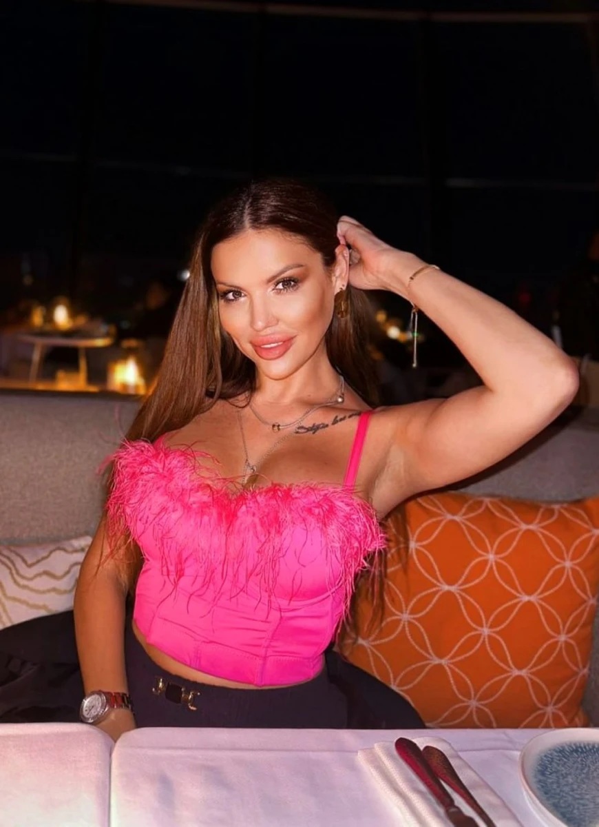 Elina escort in Moscow