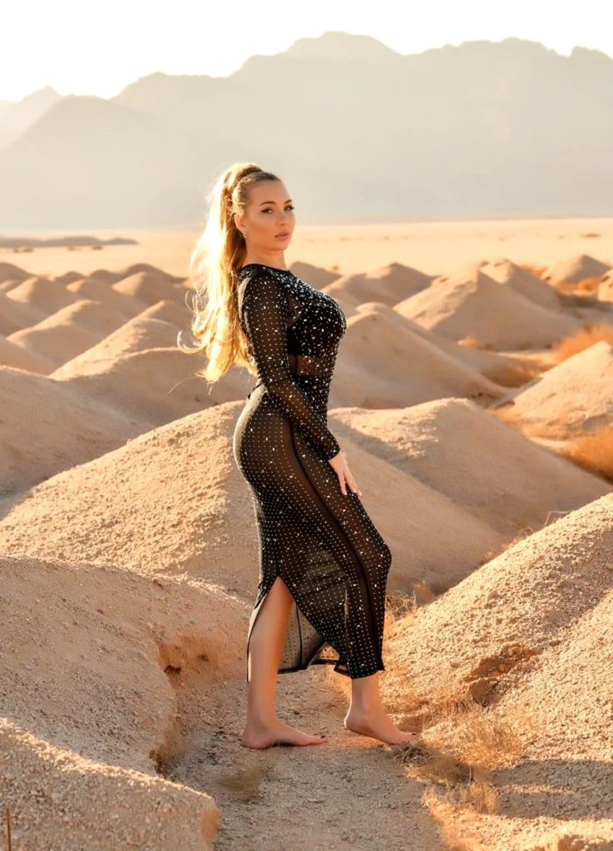  Elisabetta escort in Moscow