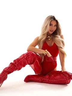 Evelina escort in Moscow