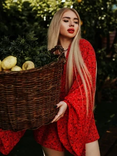 Inessa escort in Moscow