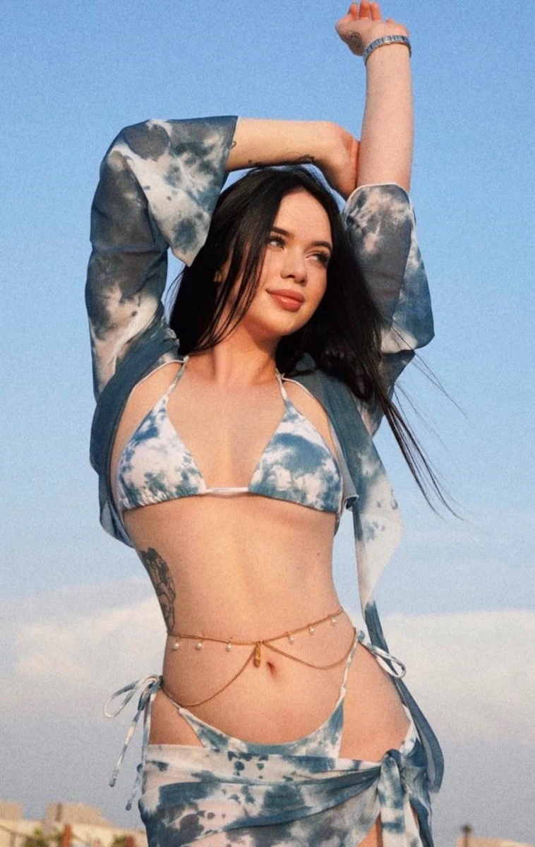 Julia escort in Moscow