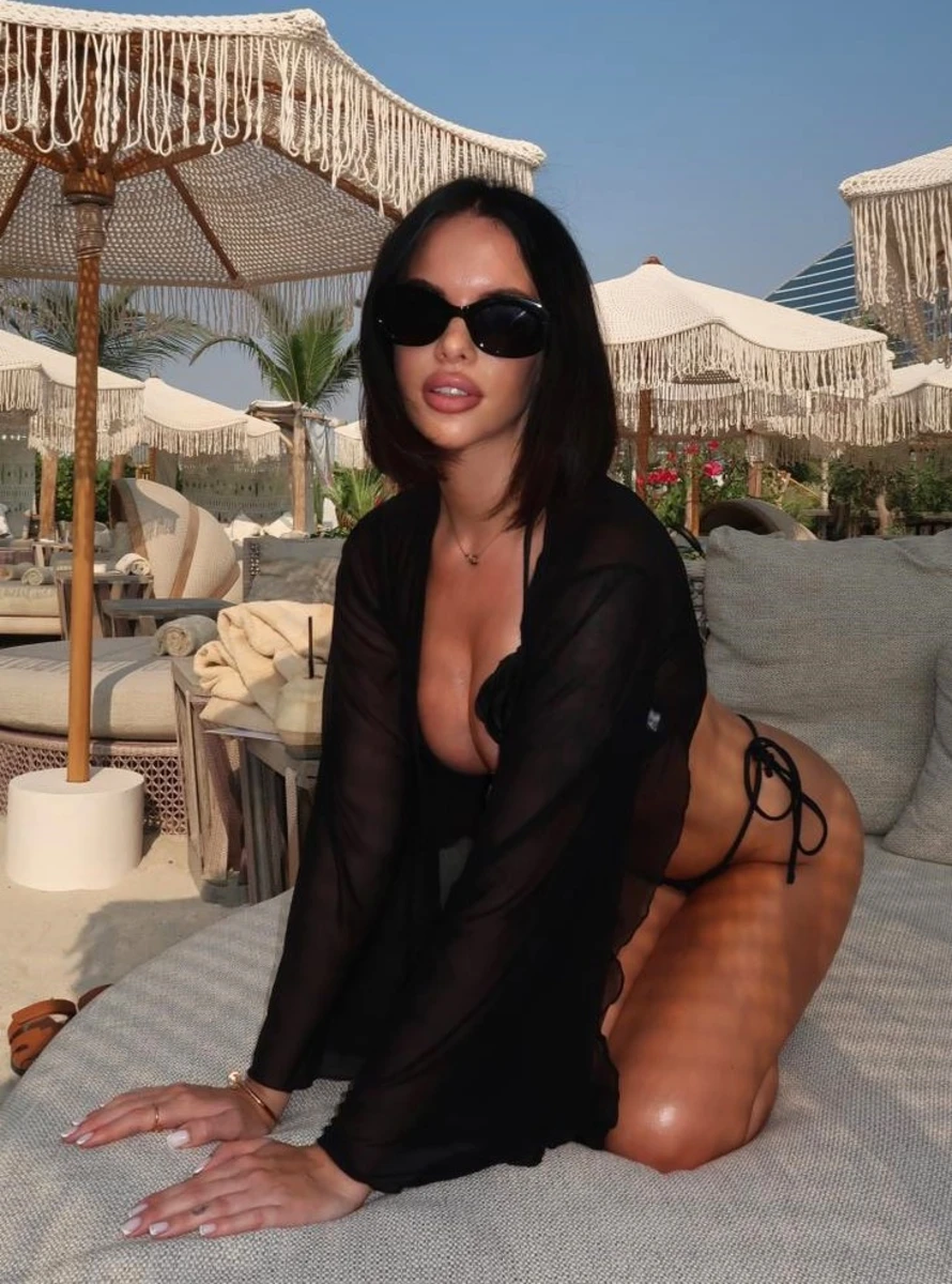 Ketrin escort in Moscow