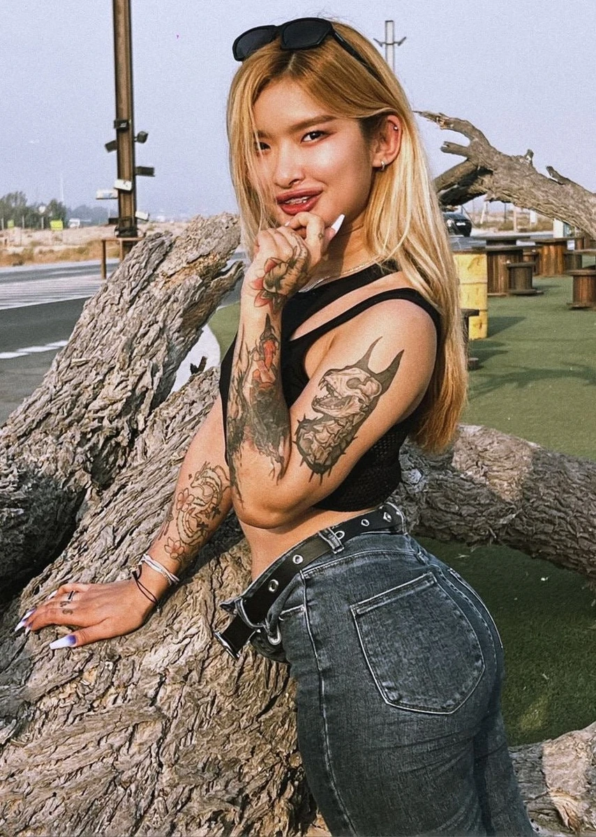Kim escort in Moscow