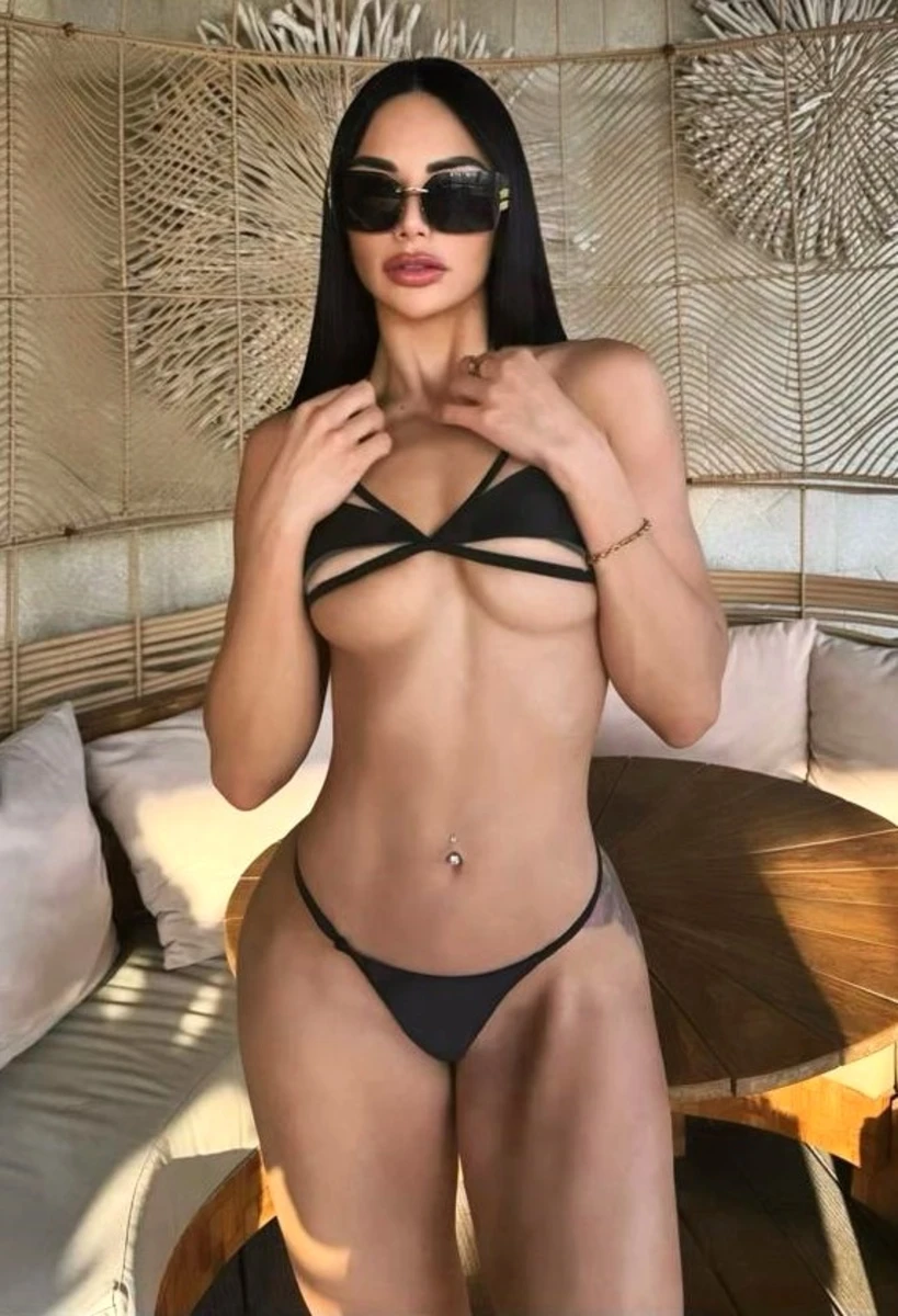Kloe escort in Moscow