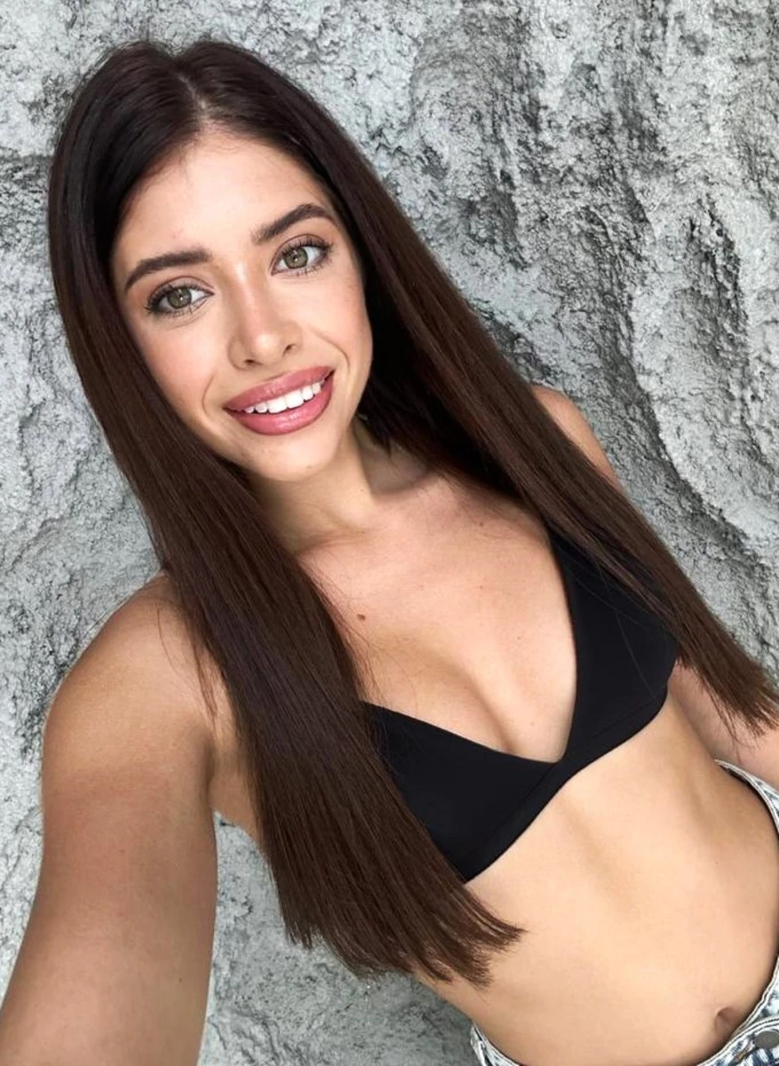 Lana escort in Moscow