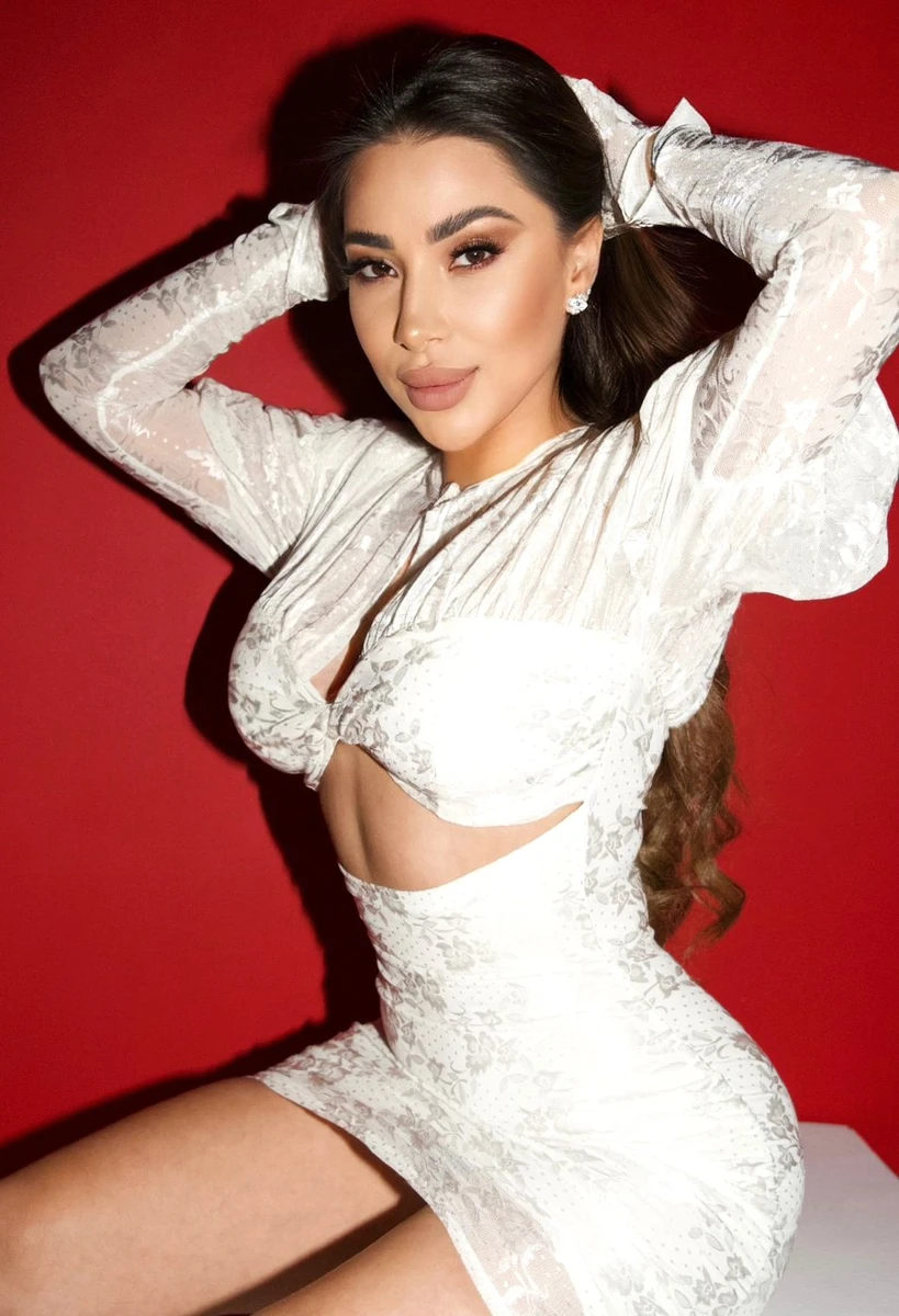  Lara escort in Moscow