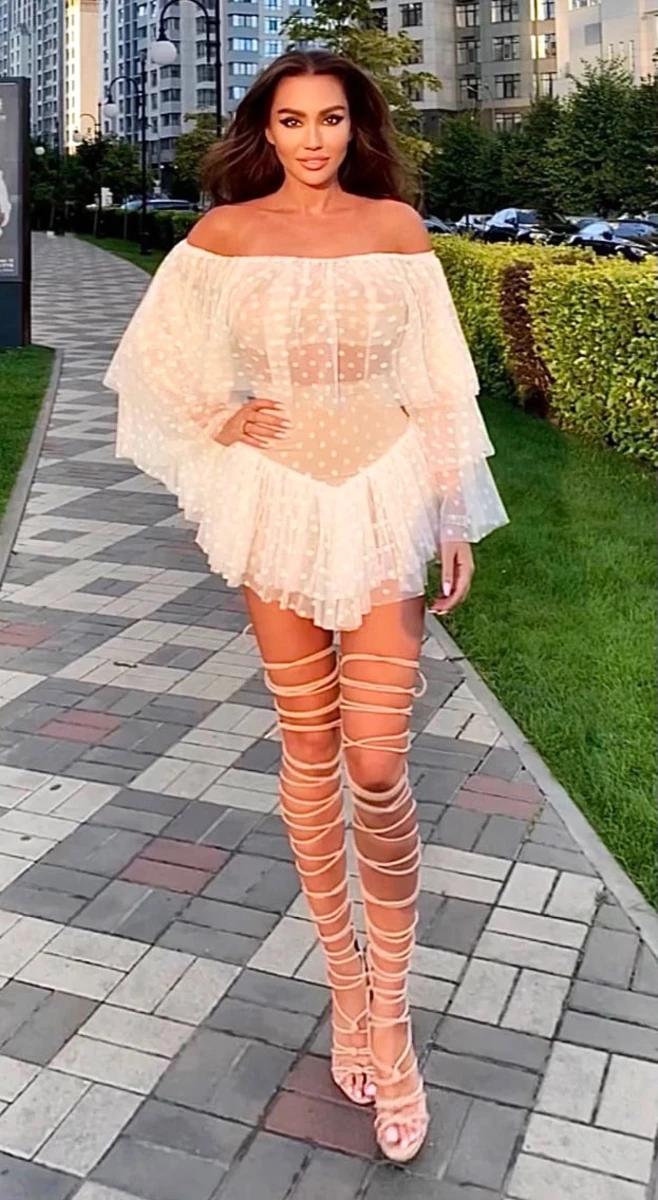 Lola escort in Moscow