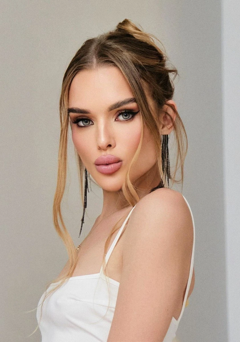 Maria escort in Moscow