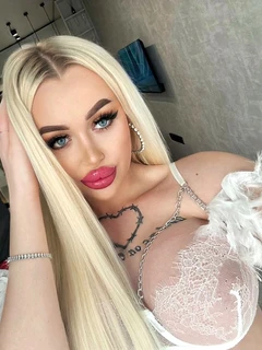 Marta escort in Moscow