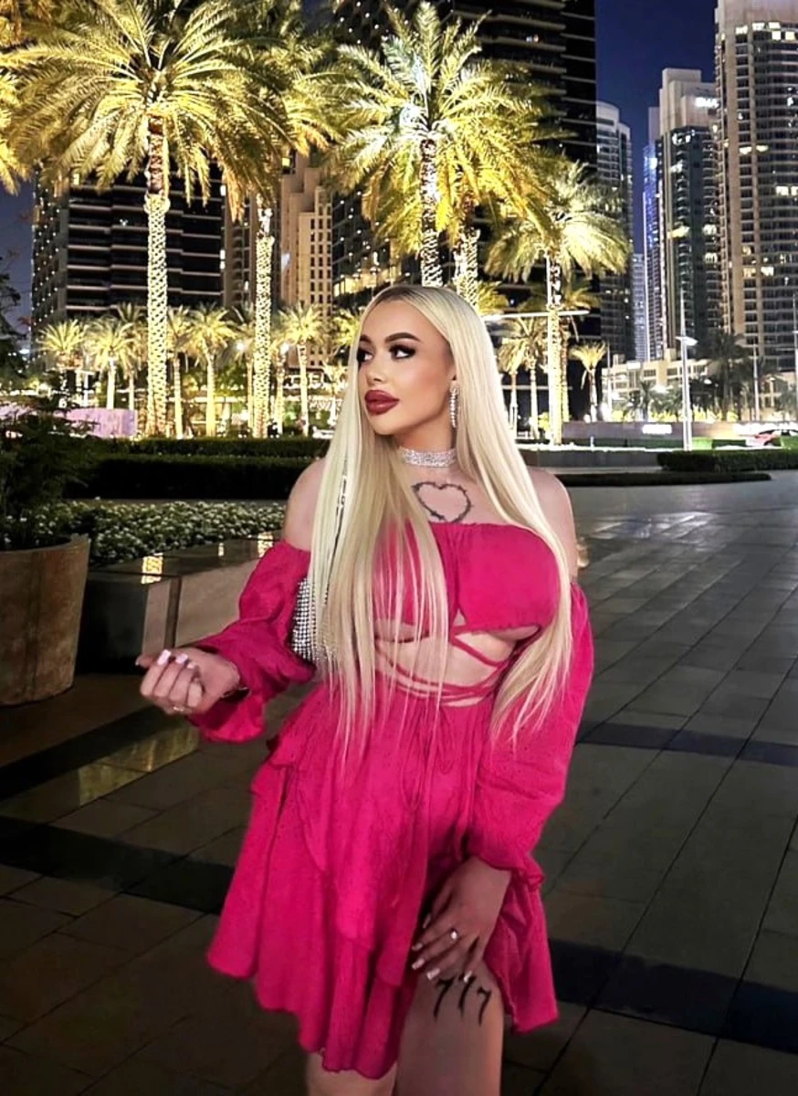 Marta escort in Moscow