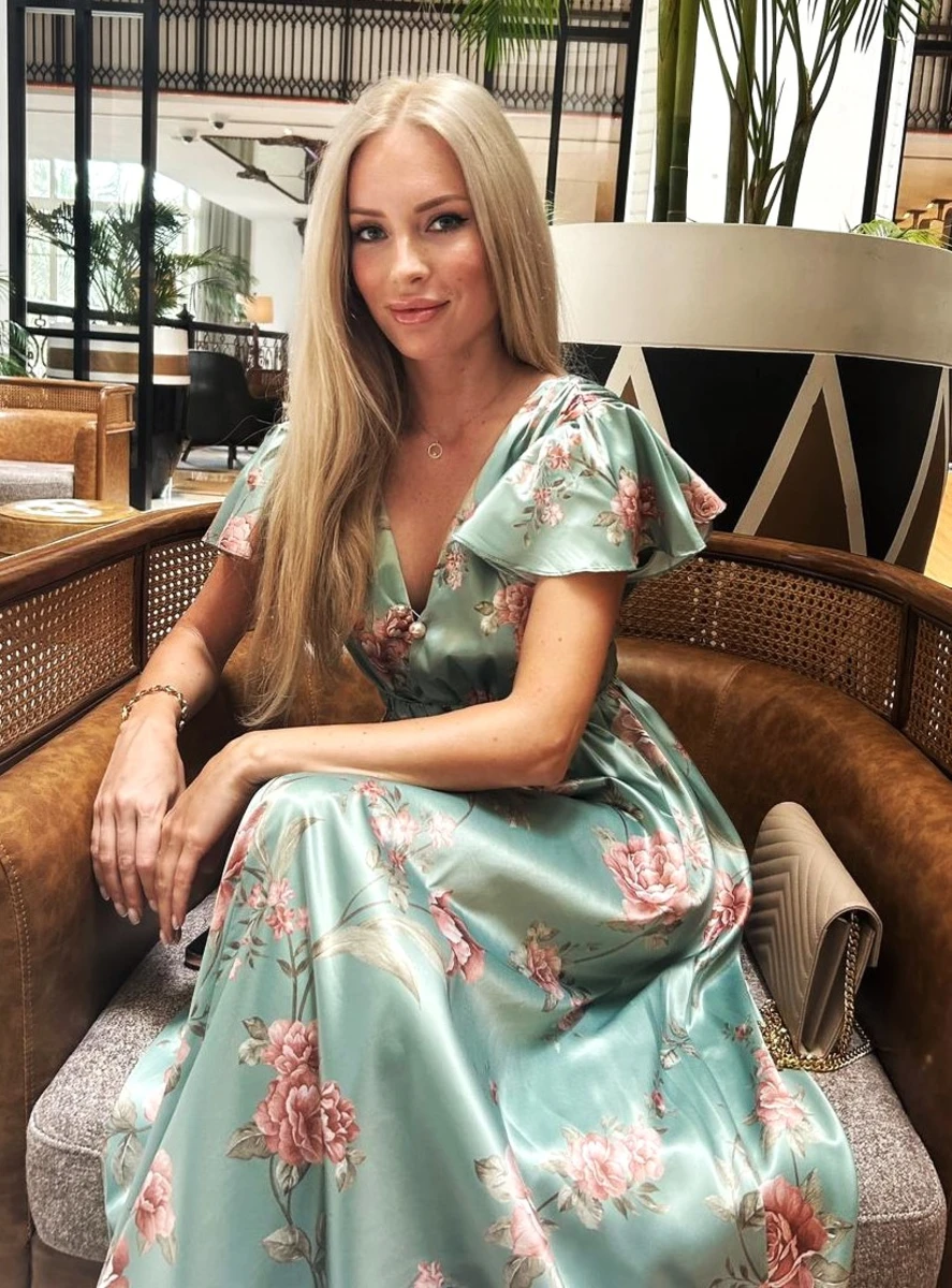 Mira escort in Moscow