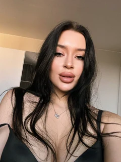 Molli escort in Moscow