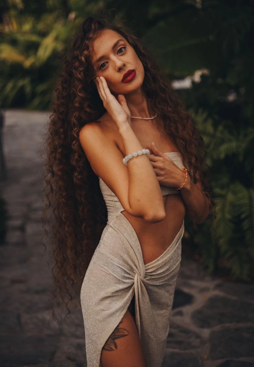 Montana escort in Moscow