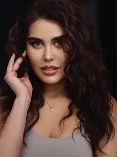 Nona escort in Moscow