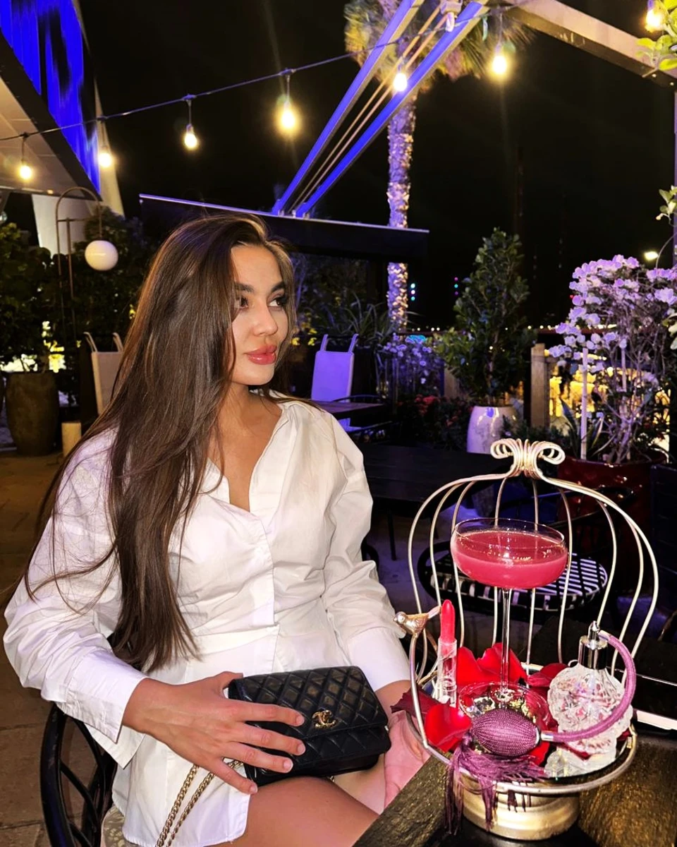 Samira escort in Moscow