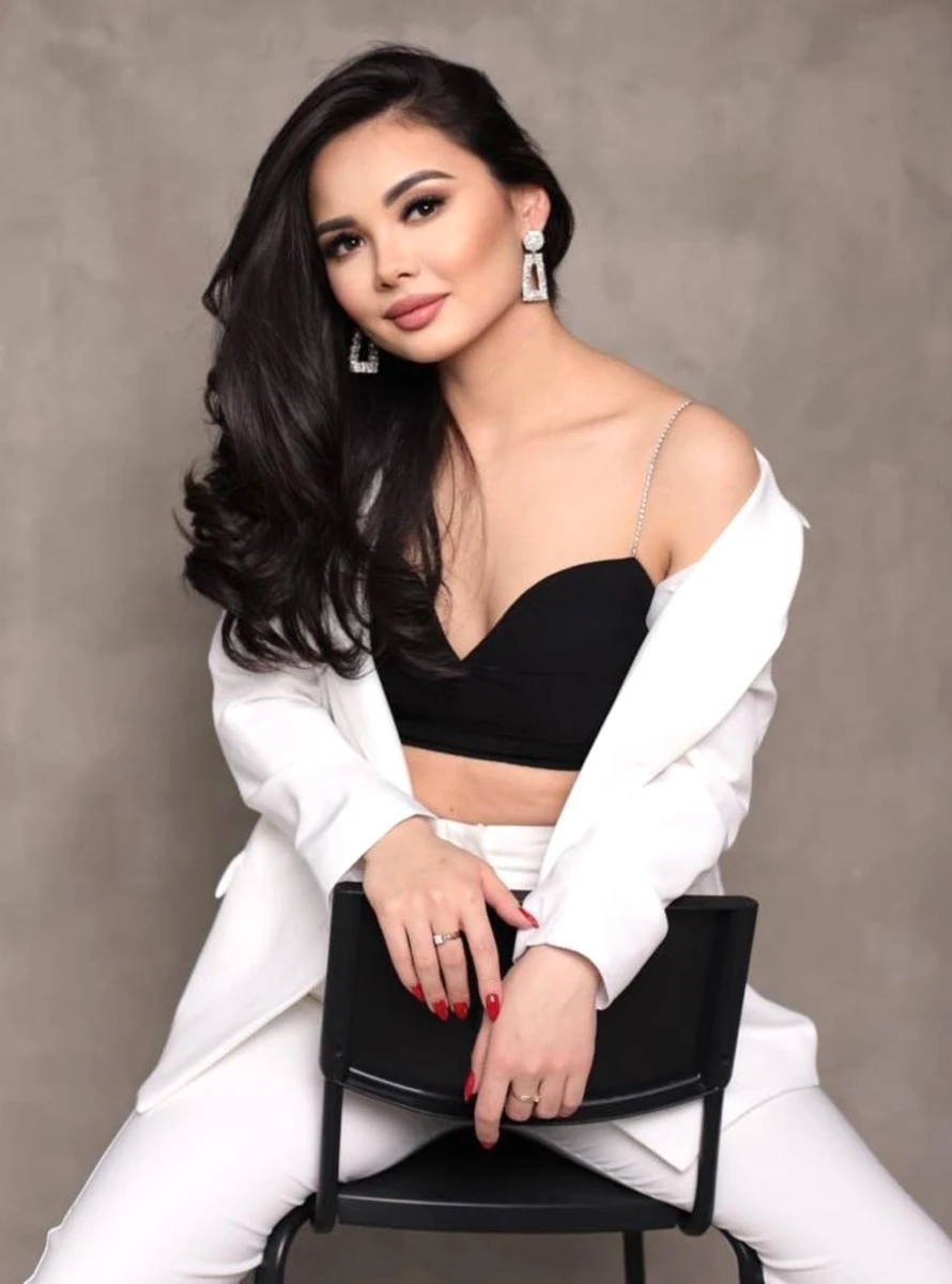 Sherill escort in Moscow