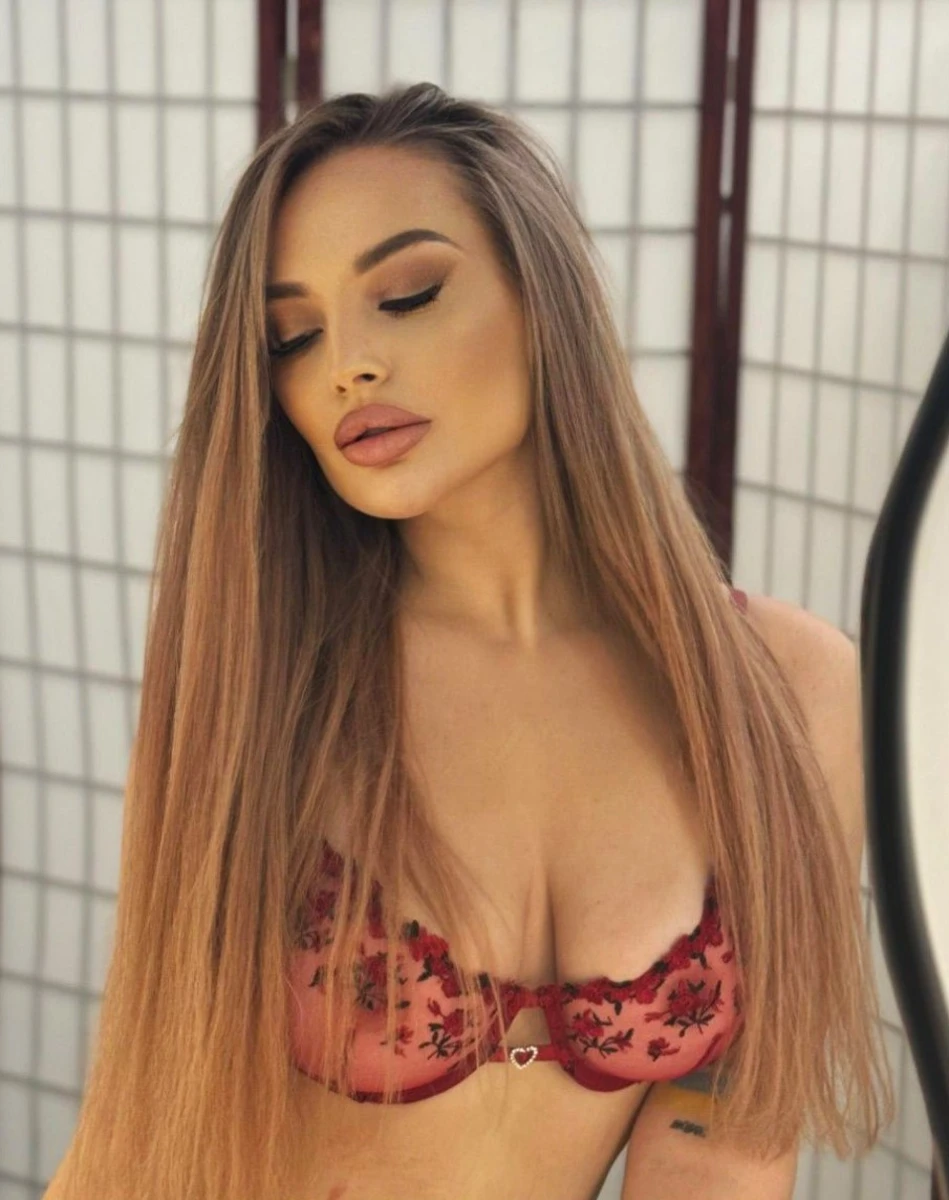 Stasy escort in Moscow