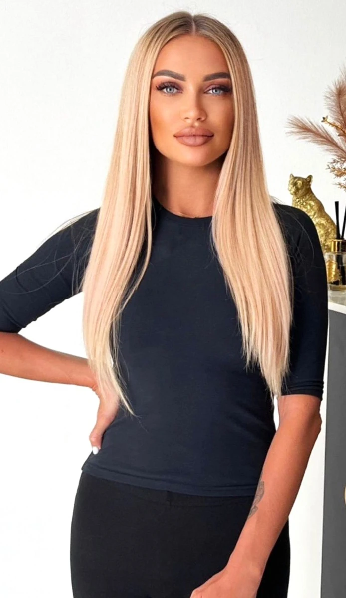 Yana escort in Moscow
